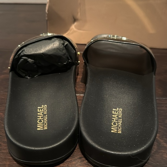 Michael Kors black and gold Jett Sid’s NIB 7M - Picture 7 of 8